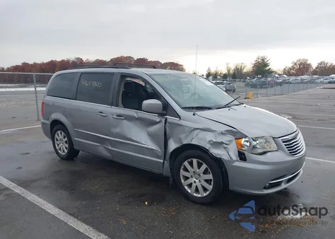 2016 Chrysler Town & Country Touring z USA, uszkodzony, nr VIN 2C4RC1BG1GR173430